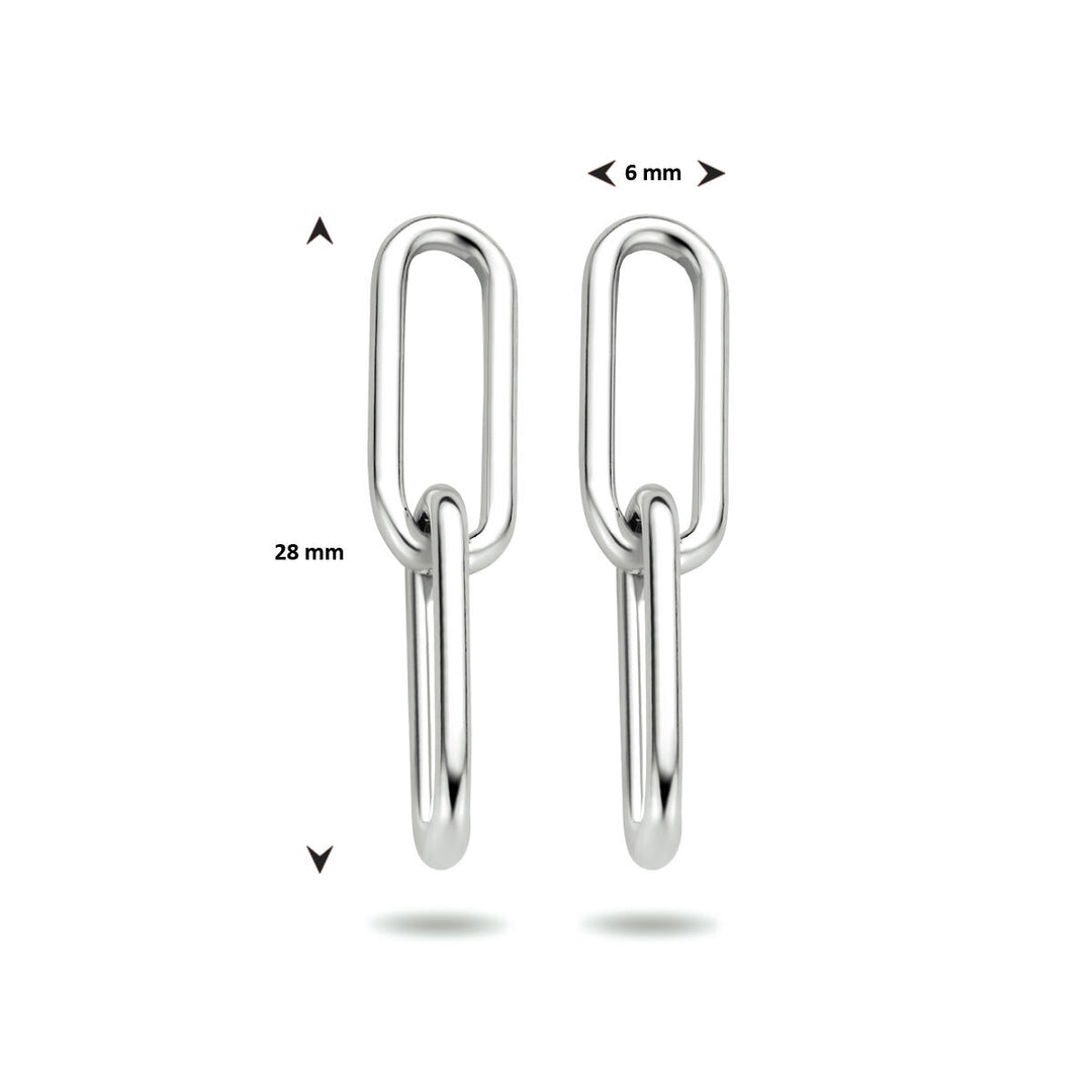 De Van der Kooij Collectie oorhangers paperclip zilver gerhodineerd hebben twee langwerpige schakels (28x6 mm), verticaal afgebeeld op een witte achtergrond – ideaal voor damessieraden. Pijlen en afmetingen geven de grootte aan.