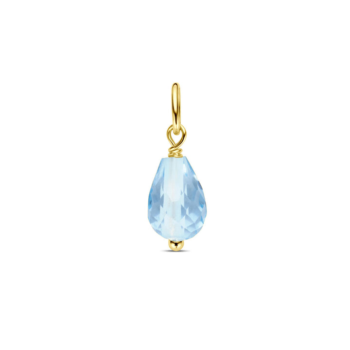 Een facetgeslepen druppelvormige hanger van blauwe topaas, "hanger blauw topaas 14K geelgoud" van Van der Kooij Collectie, heeft een met gouddraad omwikkelde hanger van 14k geelgoud en is afgebeeld tegen een effen witte achtergrond.