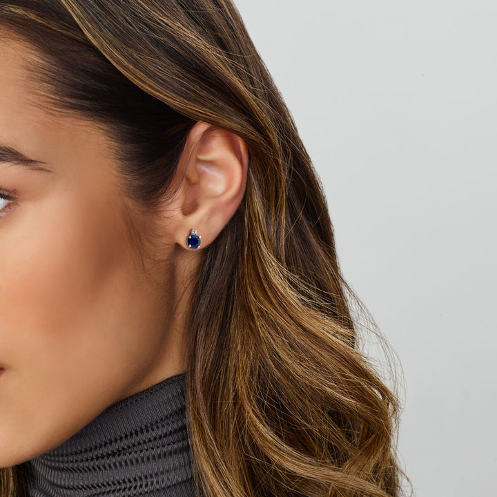 ear studs sapphire and diamond (2x 0.015ct) h si 14K white gold