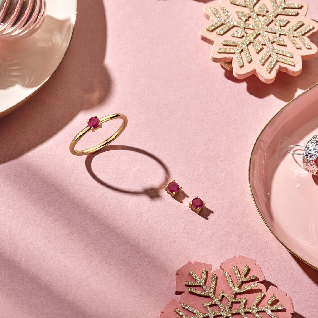 ear studs ruby ​​14K yellow gold