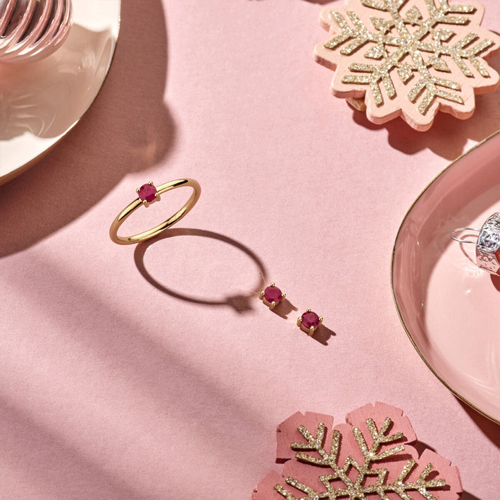 ear studs ruby ​​14K yellow gold