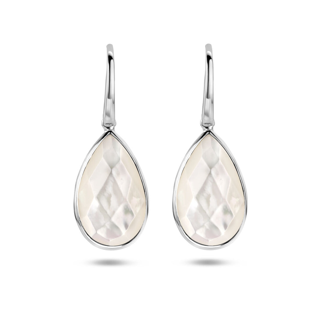 Van der Kooij Collectie oorhangers parelmoer met Franse haak, vervaardigd uit gerhodineerd 925 zilver, getoond tegen een witte achtergrond.