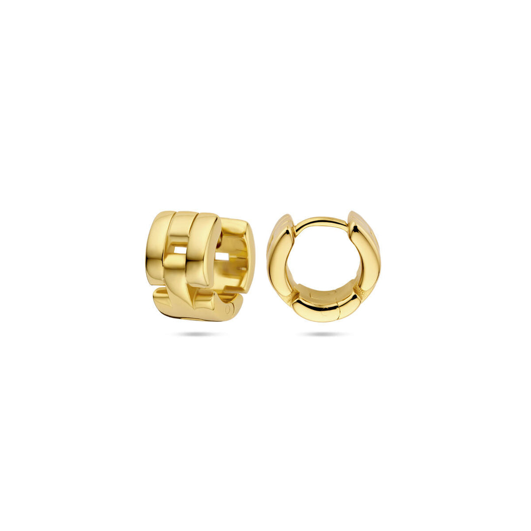 Een paar Van der Kooij Collectie klapoorringen schakelmotief 10 mm, zilver verguld (geel), de ene getoond vanaf de zijkant en de andere vanaf de voorkant, beide tegen een effen witte achtergrond.