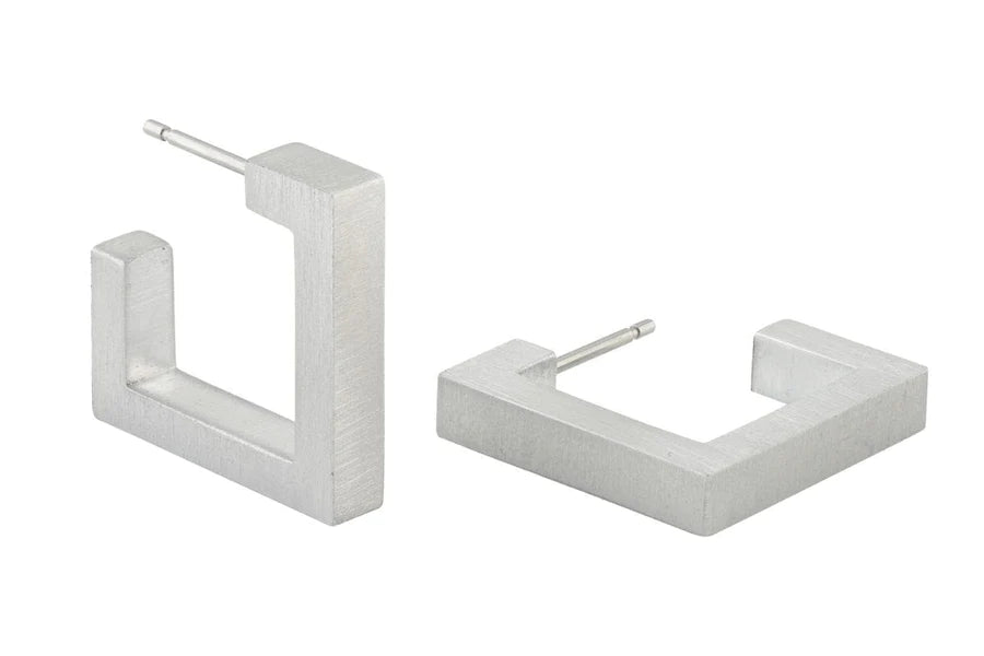 Square hoop earrings O11