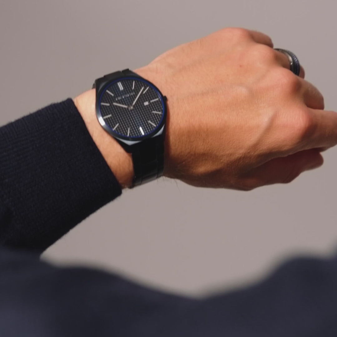 Bering heren horloge blauwe wijzerplaat - 17240-797