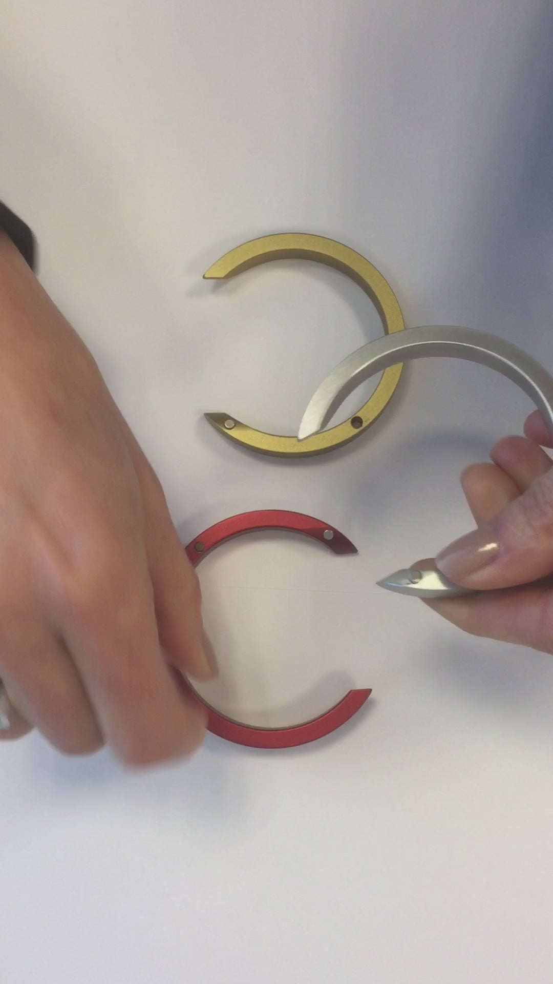 HALF Bracelet C's crossed A1 